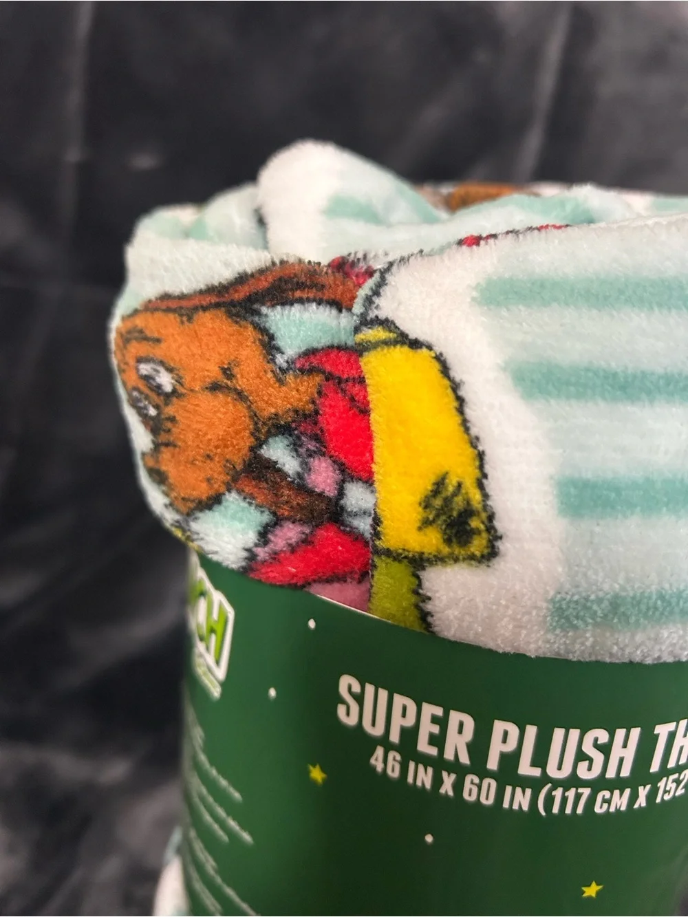 Grinch Print Super Plush Throw 46x60